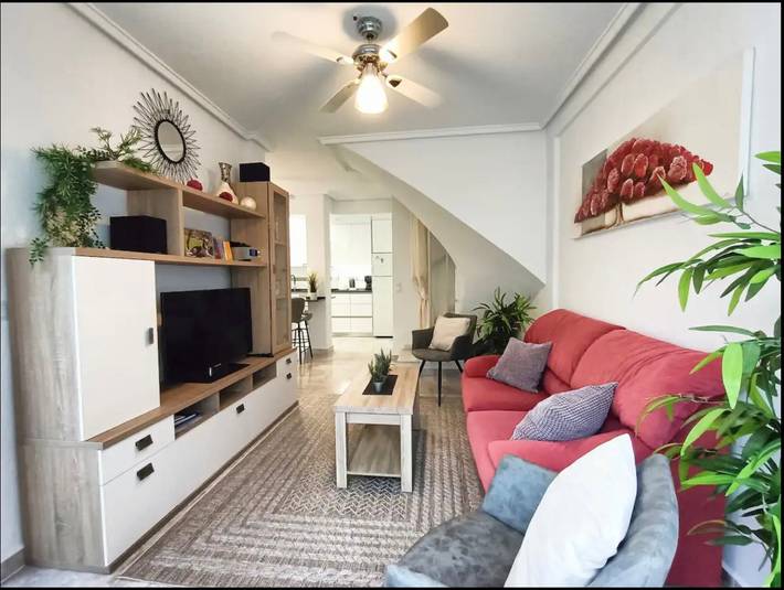 Maison de vacances « Agradable Casa Vacaciones » avec terrasse privée, Wi-Fi et climatisation in Torrevieja, Costa Blanca