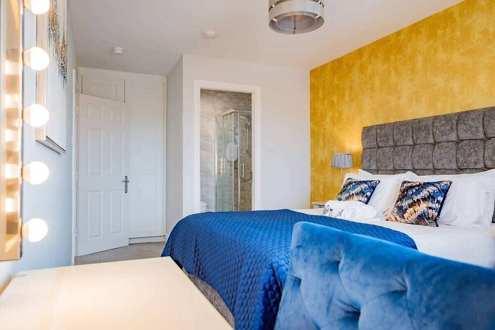 Ganze Wohnung, The Spanish Arch Retreat - Sleeps 4 in Eyre Square, Galway
