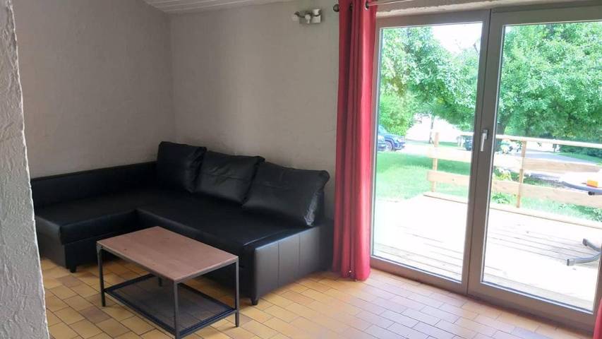Location de vacances pour 6 personnes, avec terrasse et jardin, animaux acceptés dans Virton - 4