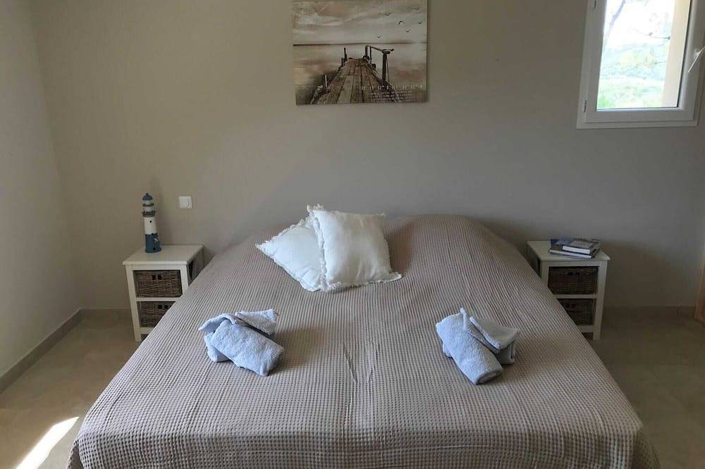 Villa in Le Plan-de-la-Tour with Pool in Le Muy, Draguignan region