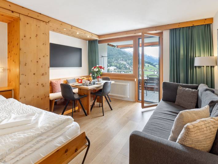 Apartament wakacyjny dla 3 osób, z balkon i sauna oraz widok w Davos