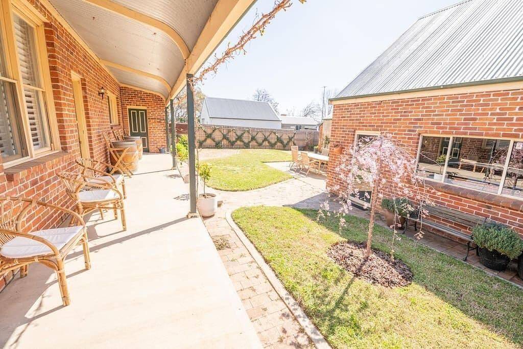Dunkley House Bathurst | Large Cbd Heritage Home, Sleeps 10 in Bathurst, New South Wales