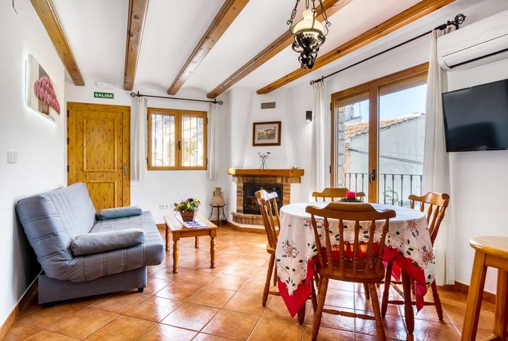 Ferienwohnung für 6 Personen, mit Balkon und Garten in Orba