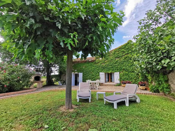 Gîte pour 4 personnes, avec Terrasse et Jardin