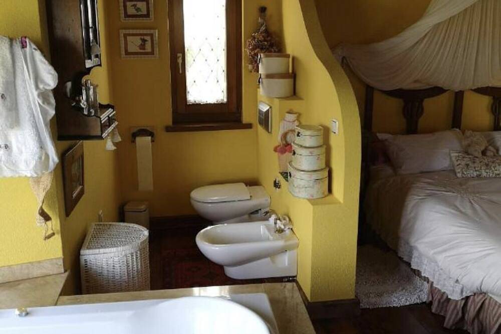 Lovely villa in Muelas de los Caballeros, Zamora Provinz