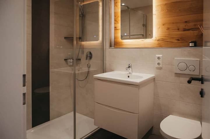 Ganze Wohnung, Moderne Schwarzwald Loft mit Bergblick -  Skilift, Badesee & Therme in Menzenschwand-Vorderdorf (St. Blasien), St. Blasien