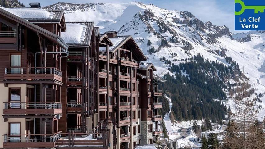 Appart’hôtel pour 6 personnes, avec jacuzzi et piscine ainsi que terrasse et sauna