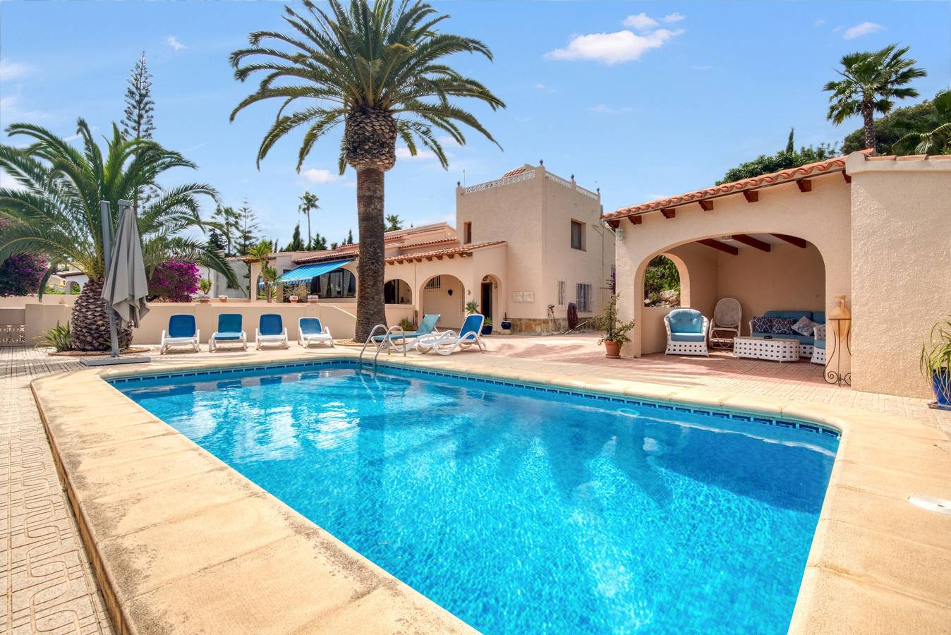 Villa "Shalimar" in Moraira with Pool & Wi-Fi in La Sabatera, Teulada (Spain)