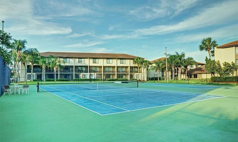 Holiday apartment for 6 people, with balcony and hot tub as well as pool - 1