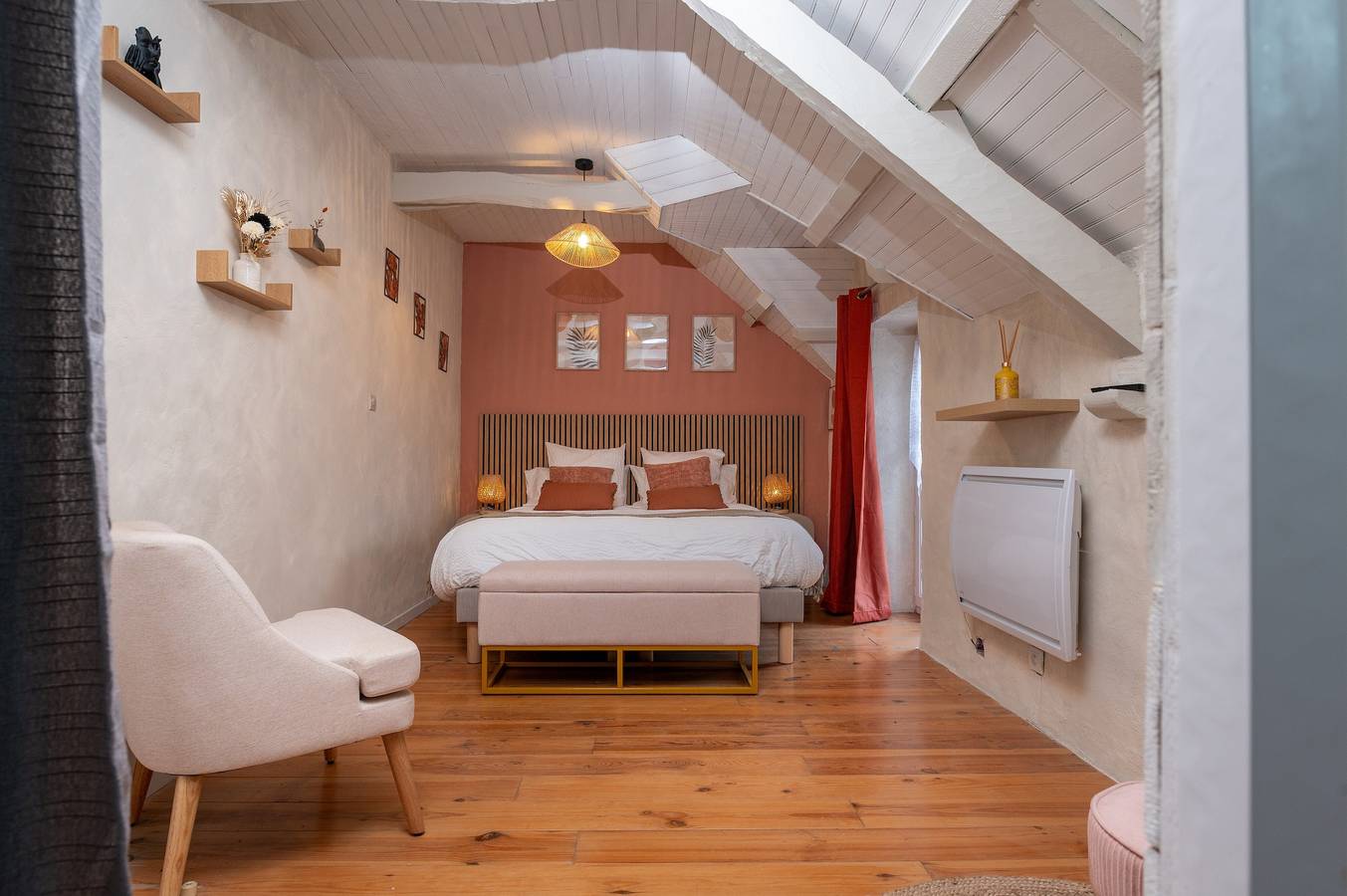 Maison d’hôtes « Chambre Lorient » avec terrasse et jardin partagé. in Guilligomarc'h, Région de Quimper