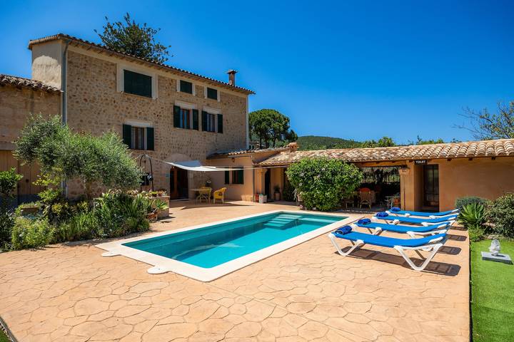 Finca mit Hund für 6 Personen, mit Garten, mit Haustier in Sóller