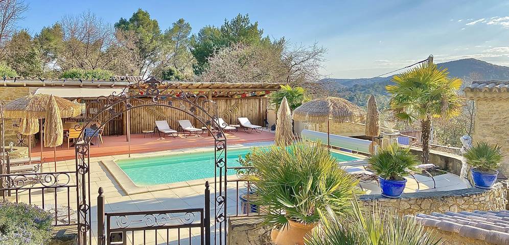 Gîte pour 3 personnes, avec jardin ainsi que piscine et terrasse, animaux acceptés à Saint-Alexandre