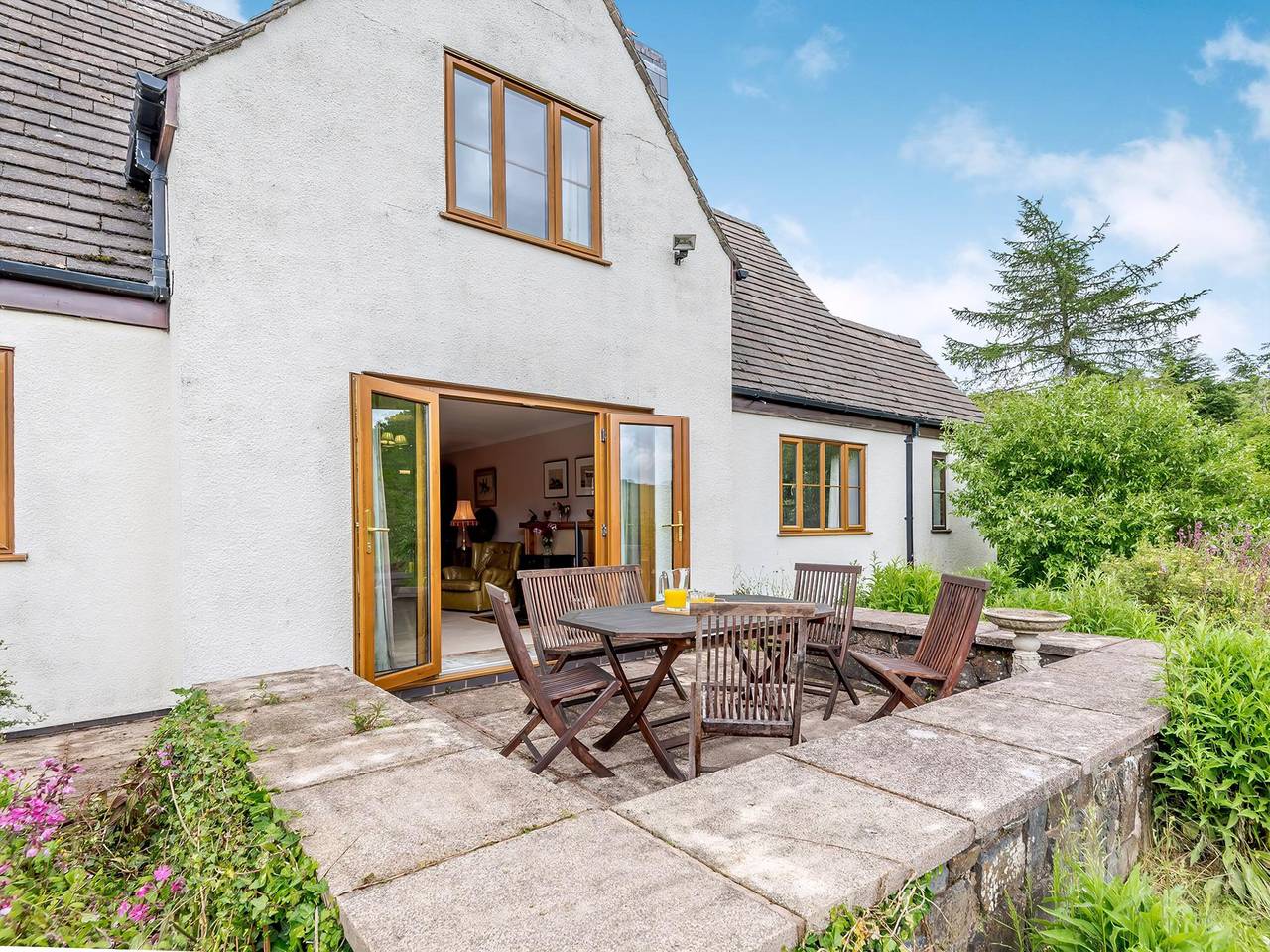 Cwmfron House in Powys