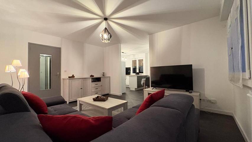 Gîte pour 6 personnes, avec Balcon et Vue dans Salins-Fontaine