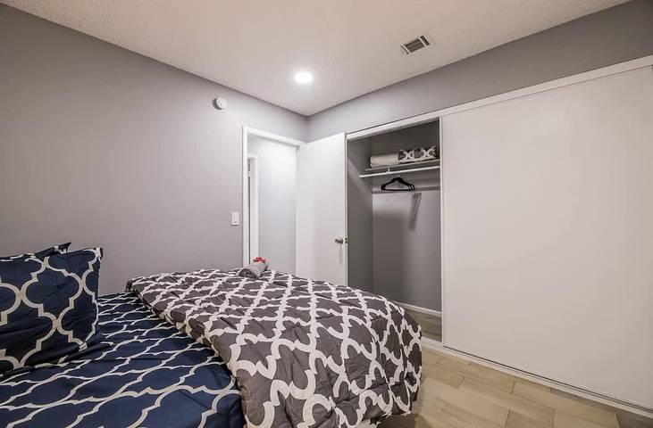 Villa pour 16 personnes, avec vue sur le lac et jardin, animaux acceptés à Las Vegas - 2