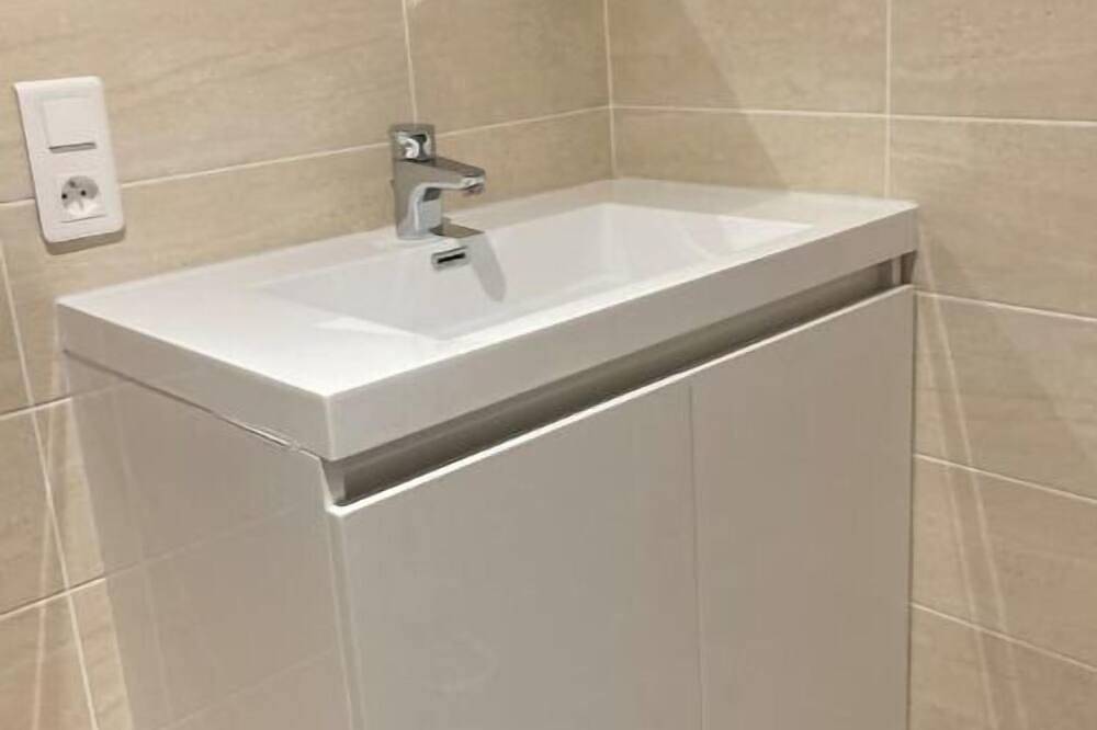 Appartement entier, Le Grand Fabre/T2 tout confort/Parking privé/Fibre in La Roche-sur-Yon, Vallée de la Loire