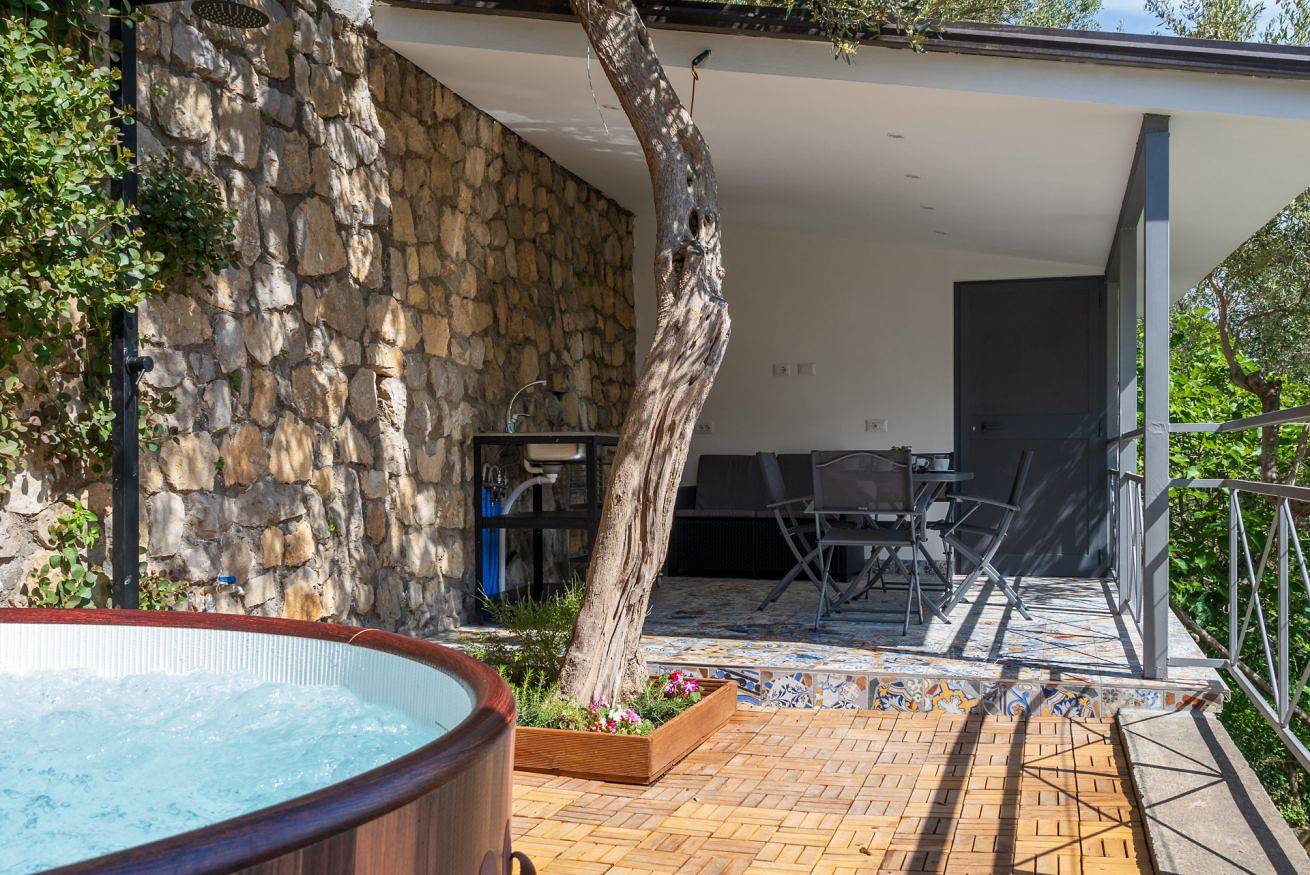 Regina Vittoria Relais luxury house with jacuzzi in Meta, Provincia de Nápoles