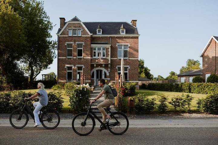 Chambre d’hôte pour 2 personnes, avec Terrasse ainsi que Jardin et Vue à Fourons