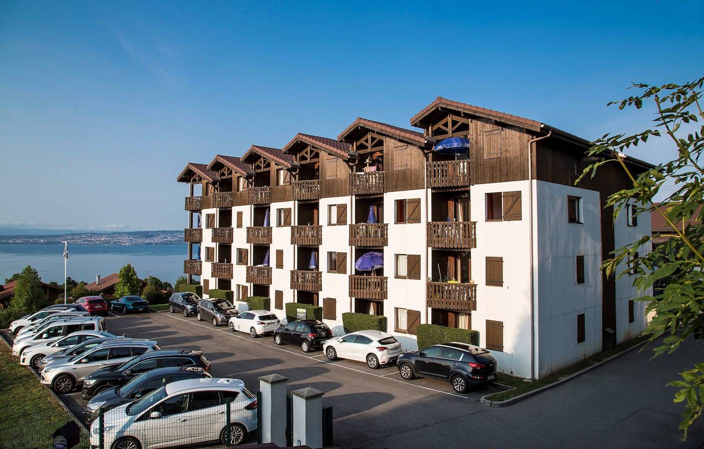Entire apartment, Residence Les Chalets d'Evian in Evian-les-Bains in Évian-les-Bains, Thonon-les-Bains region