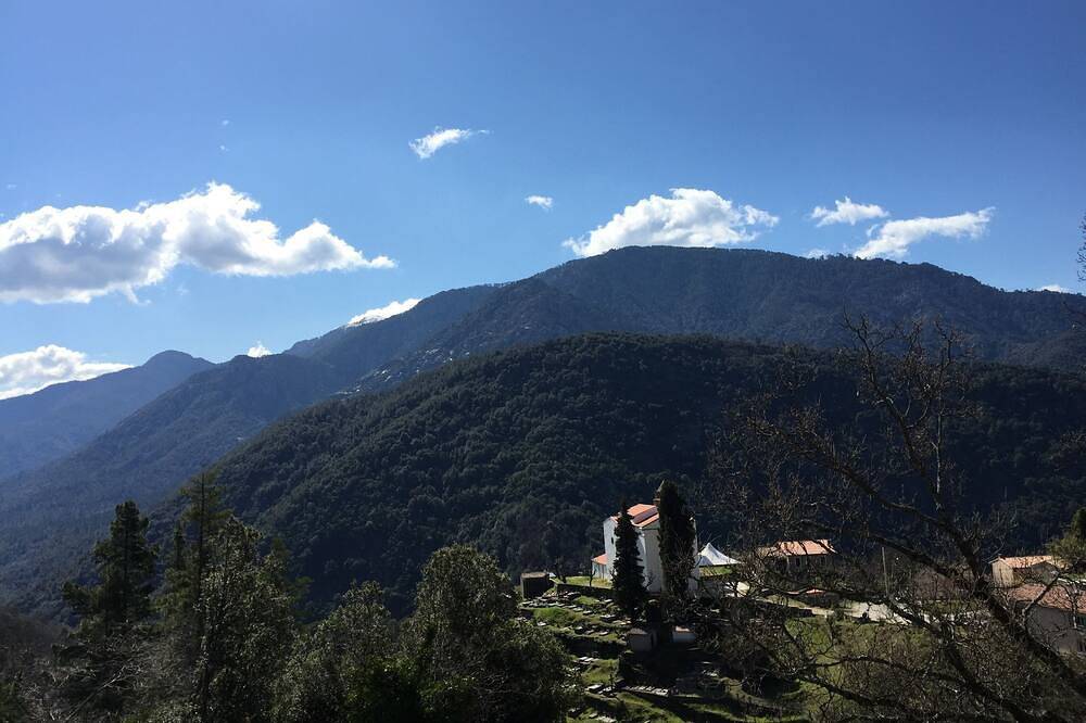 Maison entre Mer et Montagne in Letia, Parc naturel régional de Corse