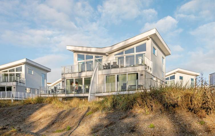 Strandhaus für 8 Personen, mit Terrasse und Sauna sowie Whirlpool, mit Haustier an der Ostsee