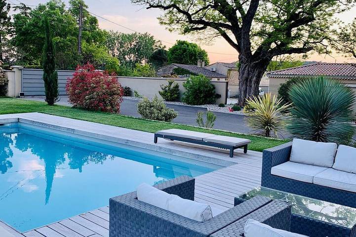 Location de vacances pour 6 personnes, avec Jardin à Montmeyran