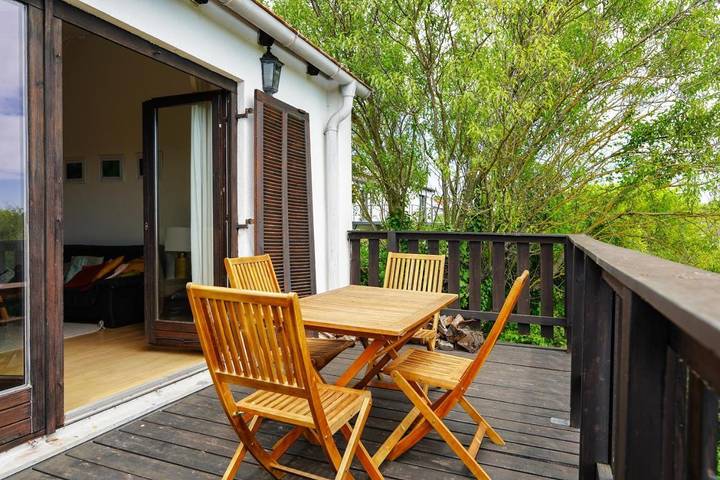 Ferienhaus für 4 Personen, mit Seeblick und Ausblick sowie Garten, mit Haustier