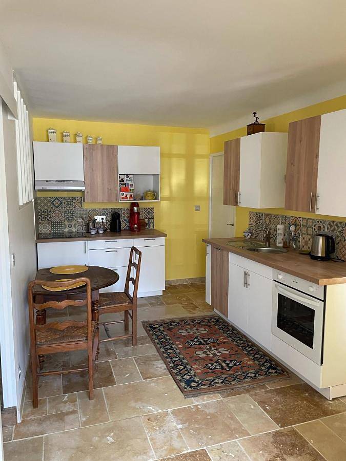 Gîte pour 2 personnes, avec jardin à Benet - 4