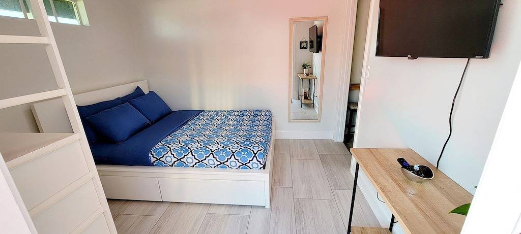 Ganze Wohnung, Private 1 bedroom apt/full kitchen/big shower. in Port St. Lucie, St. Lucie County