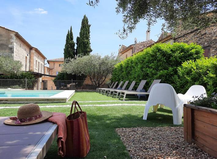 Appartement de vacances pour 2 personnes, avec Balcon et Jacuzzi ainsi que Terrasse et Piscine