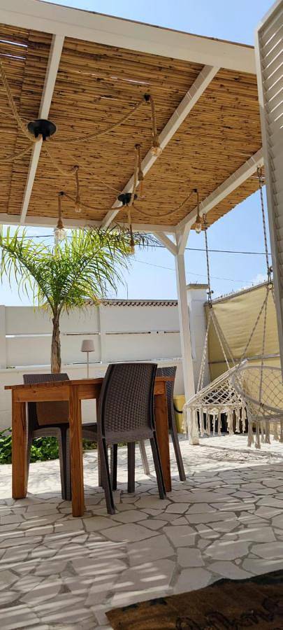 Maison d’hôte pour 2 personnes, avec Jardin et Vue à Roca Vecchia - 2