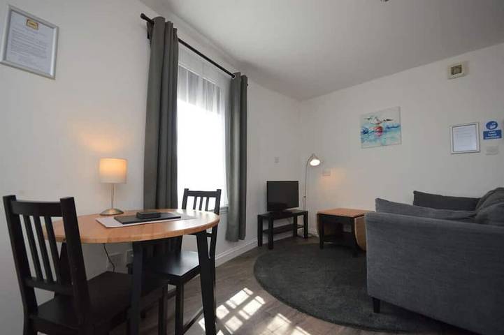 Ganze Wohnung, Otter Apartment located on Tobermory High Street in Tobermory, Argyll & Bute