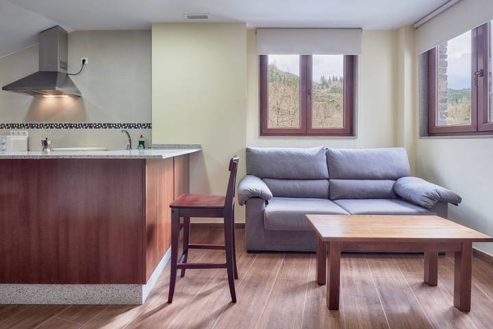 Apartamento entero, Apartamento con jardín compartido Valle del Ibias 2 Izq in Ibias, Cordillera Cantábrica