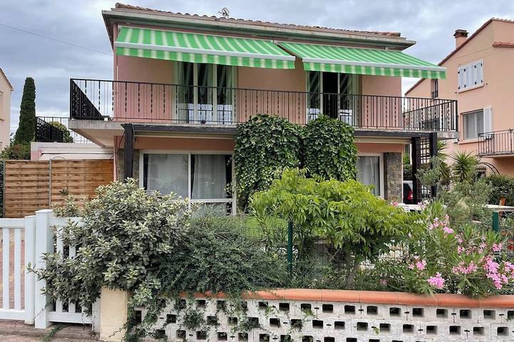 Appartement de vacances pour 8 personnes, avec Balcon et Jardin