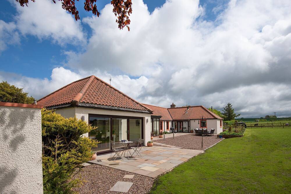 Log Cabin for 6 People in Edinburgh and Lothian