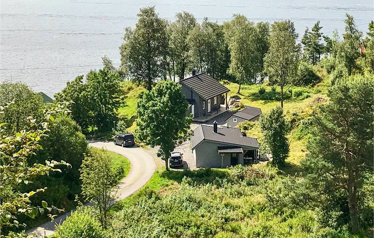 Ferienhaus für 4 Personen, mit Garten und Terrasse, kinderfreundlich in Hordaland