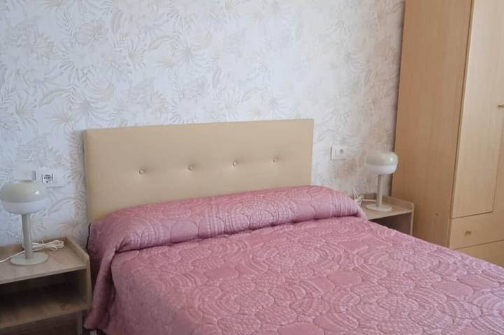 Apartamento entero, Apartamento con terraza y vistas al mar en primera linea de playa in Praia de Loureiro (Bueu), Bueu