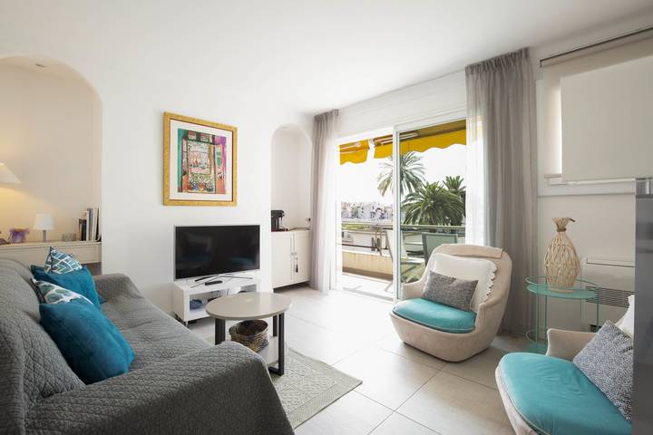 Gîte pour 5 personnes, avec Balcon et Terrasse dans Gare De Cannes