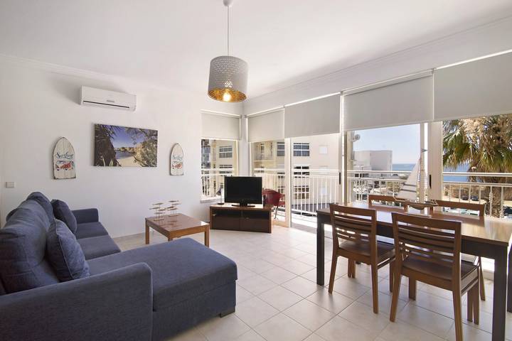 Ganze Wohnung, Ferienwohnung Nau Bérrio 2ºd – Meerblick, A/C, Wlan, Garten & Balkon in Armação de Pêra (costa), Armação de Pera