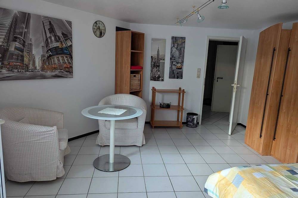 Ganze Wohnung, Gemütliche Ferienwohnung 6 km bis Bamberg Stadtmitte in Strullendorf, Landkreis Bamberg
