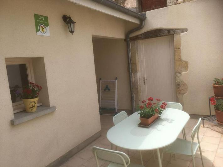 Location de vacances pour 2 personnes, avec terrasse dans Dun-sur-Auron