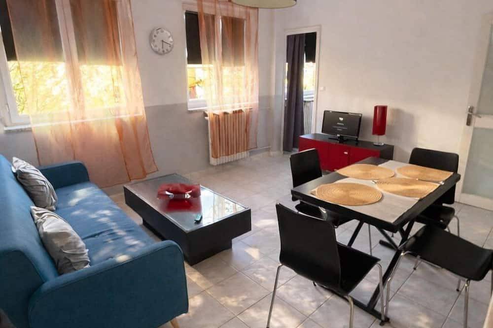 Ganze Wohnung, Grand T3 proche métro et centre de Paris in Ivry-sur-Seine, Val-de-Marne
