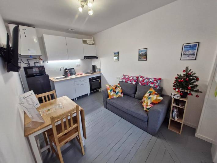 Gîte pour 4 personnes, avec terrasse à Les Martres-de-Veyre