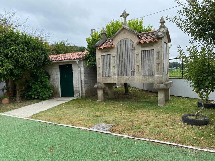 Chalet para 6 personas, con piscina y jardín, Familias con niños en Baixo Miño