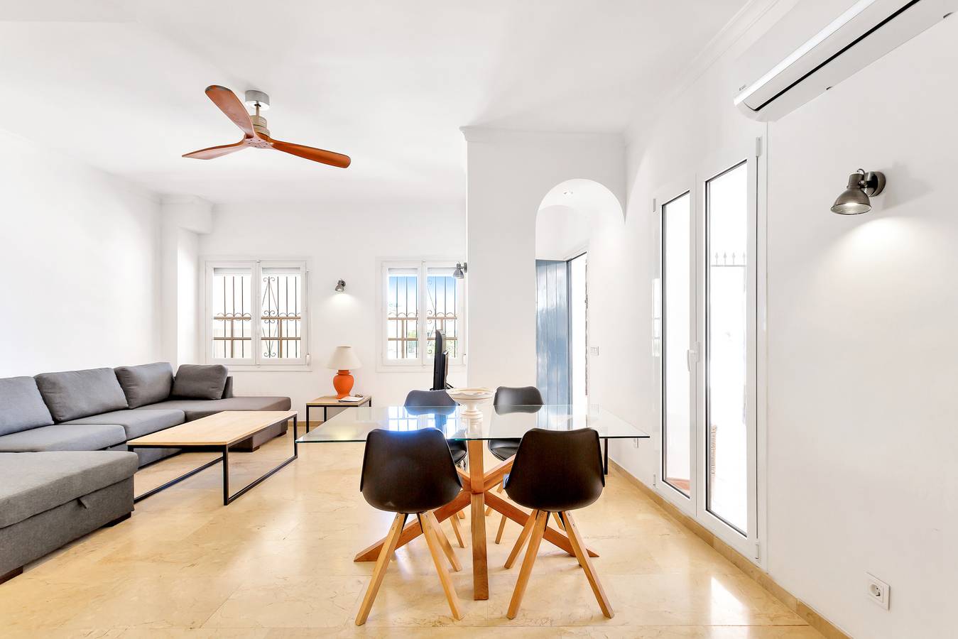 Geheel appartement, A24 Cabopino in Playa Cabopino, Marbella