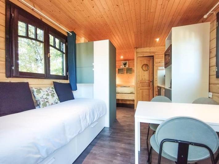 Location de vacances pour 4 personnes, avec jardin ainsi que vue et vue sur le lac dans Lac des Settons - 4