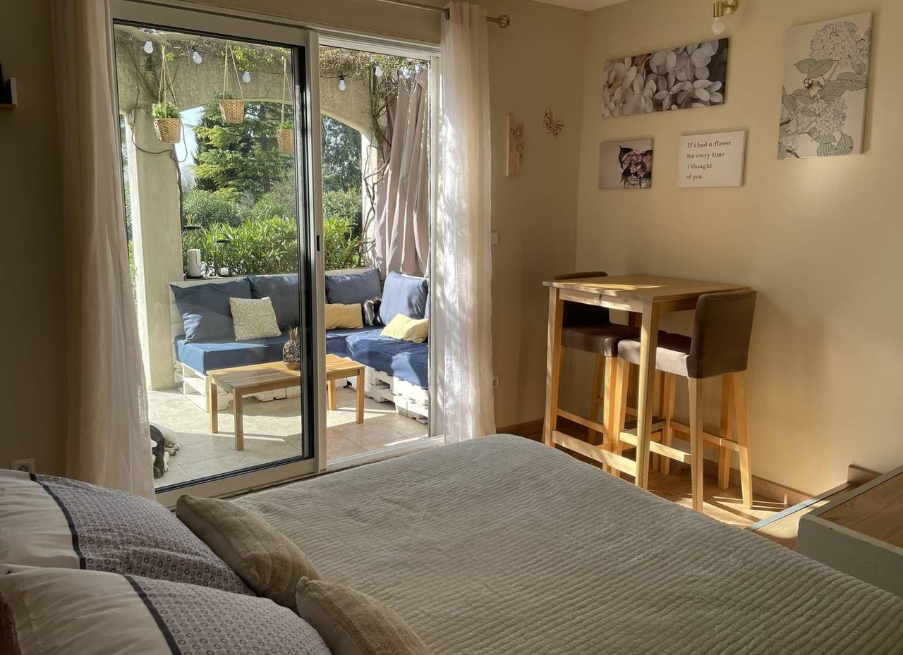 Chambre d'hôtes L'Effet Papillon - Chambre in Moussac, Région de Nîmes