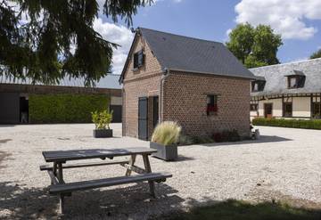 Gîte pour 4 personnes, avec jardin et terrasse dans Oise
