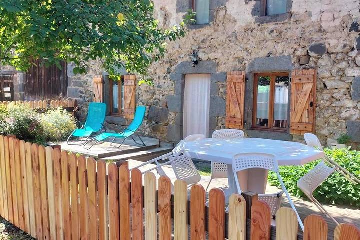 Gîte pour 5 personnes, avec jardin et terrasse
