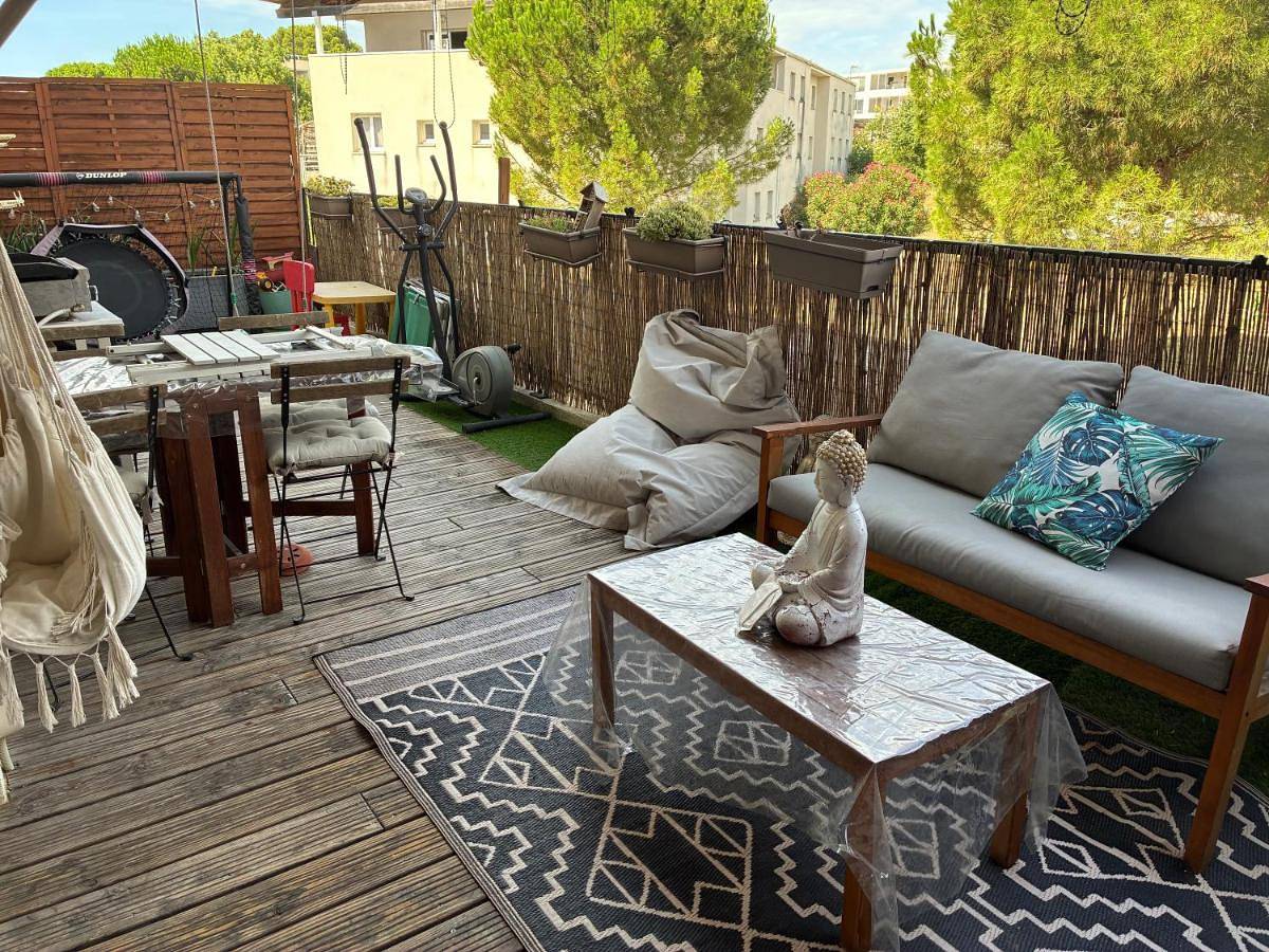 Appartement entier, Two-Bedroom Apartment in Saint-Jean-de-Védas, Côte méditerranéenne (France)